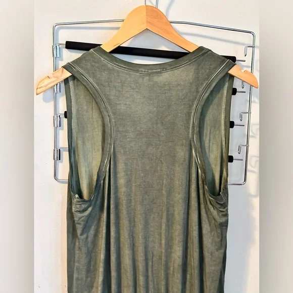 🍁La Meil - green high low dress with distressing look colouring. - Picture 6 of 8
